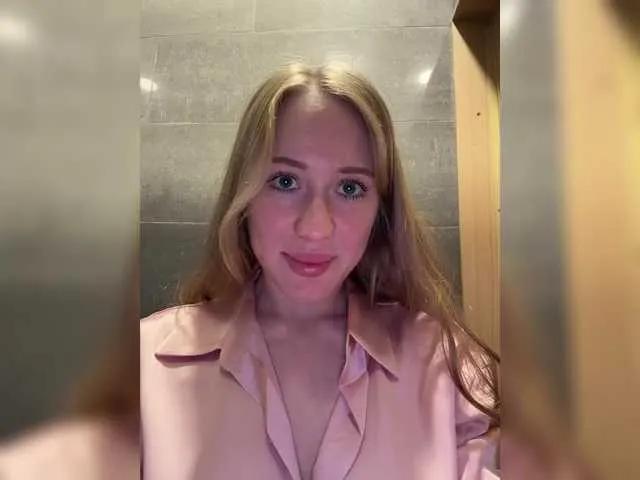 Masturbate to hot stripper Likachkaa Likachkaa from BongaCams
