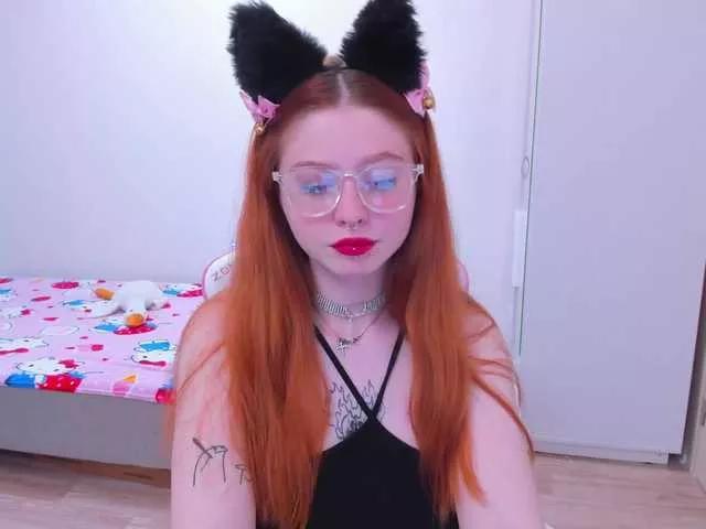 ScarletRos3 on BongaCams 