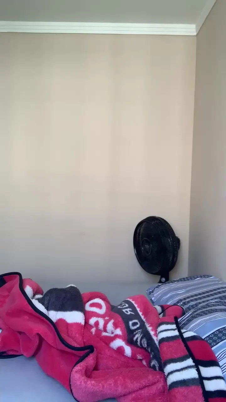 Offline DiegoLoirin on Cam4