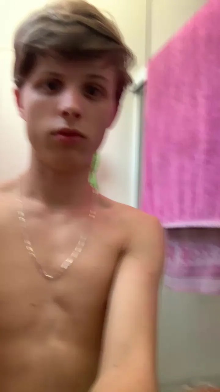 Offline DiegoLoirin on Cam4