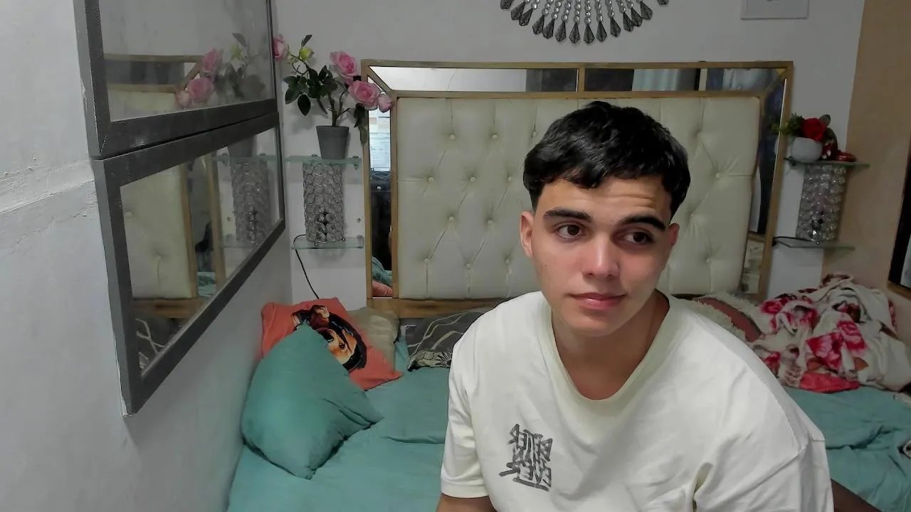 Offline heiker_ on Cam4