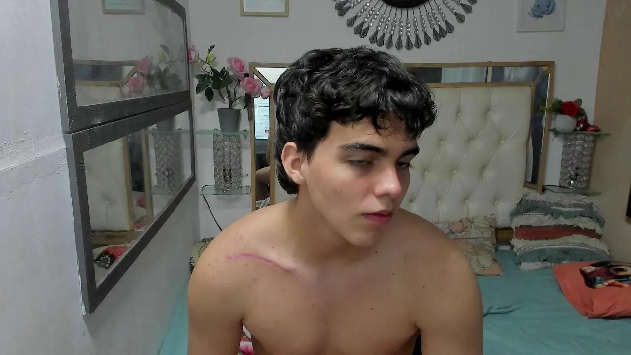 Offline heiker_ on Cam4