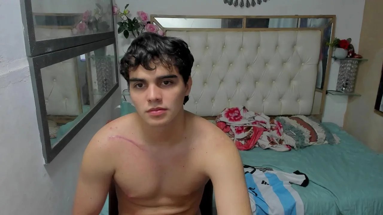 Offline heiker_ on Cam4