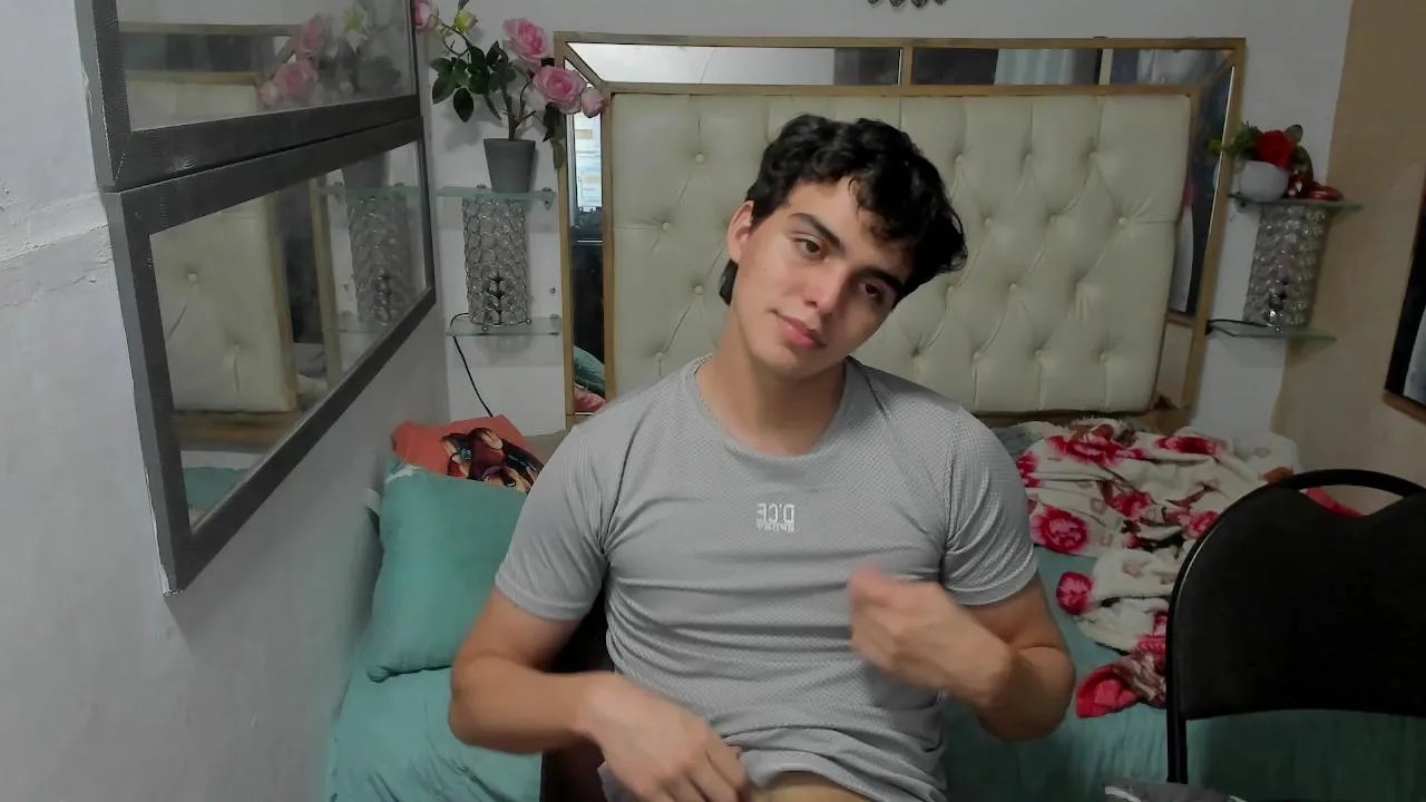 Offline heiker_ on Cam4