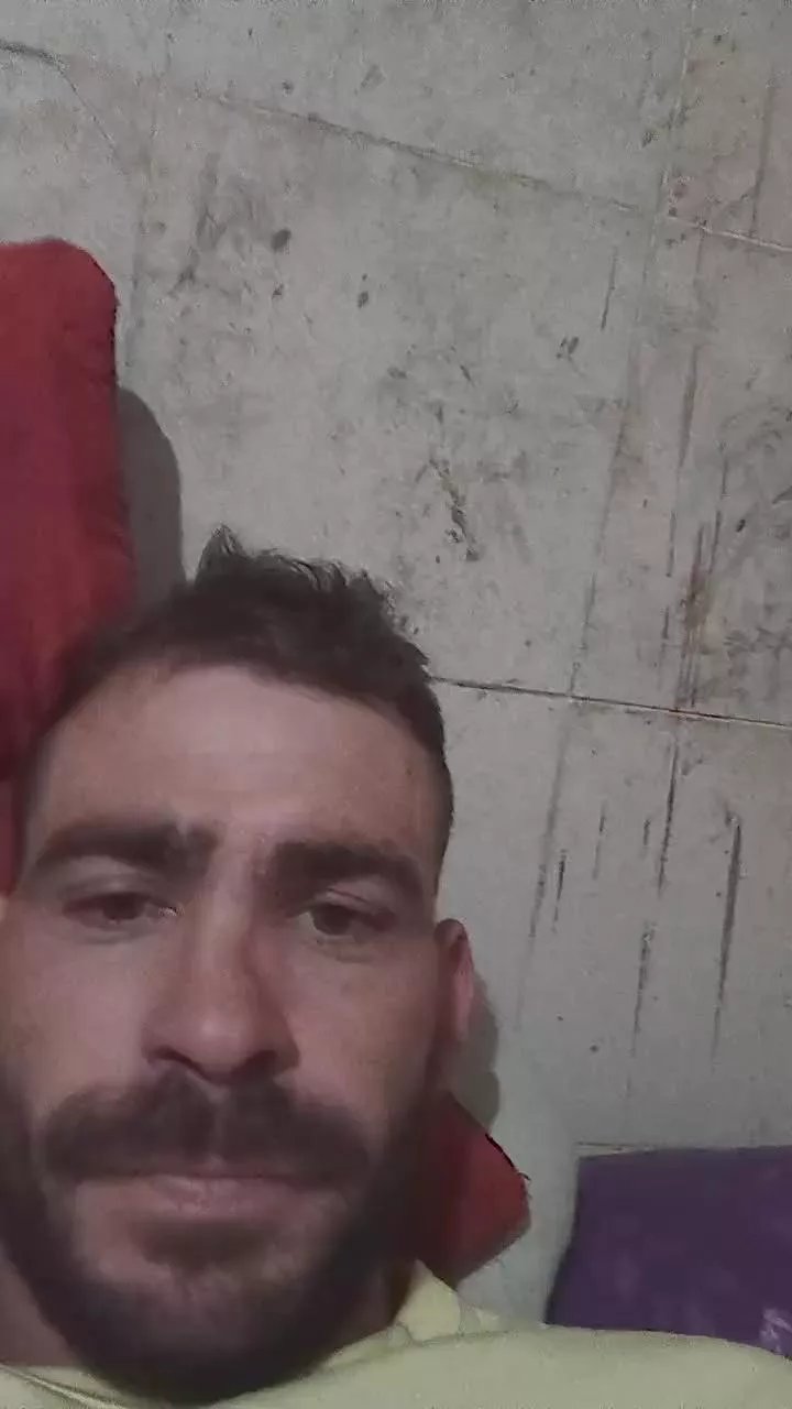 Offline mach75 on Cam4