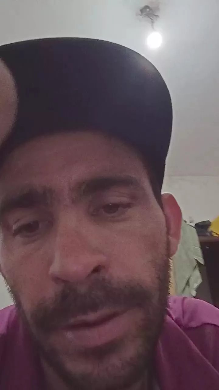 Offline mach75 on Cam4