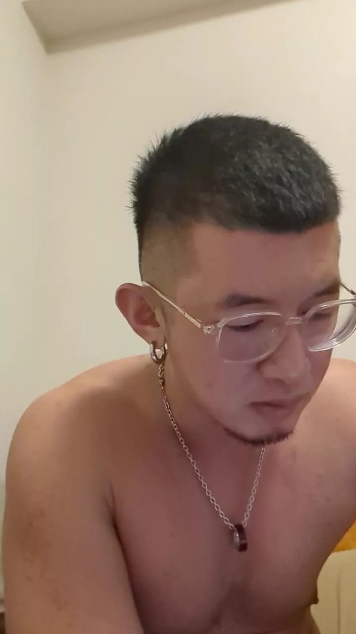 Offline Sln14551466 on Cam4