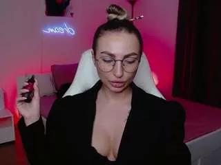 amelia-six on CamSoda 