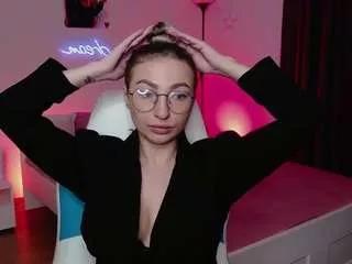 amelia-six on CamSoda 