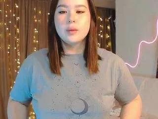 ameliaowen on CamSoda 