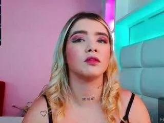 britney-amberr on CamSoda 