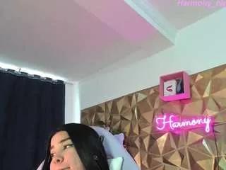 harmony-big-breasts on CamSoda 