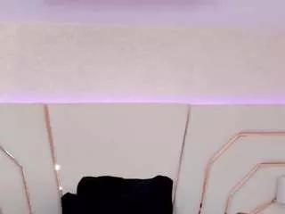 kaity-layne on CamSoda 