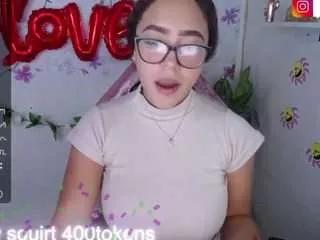 liz-martins on CamSoda 