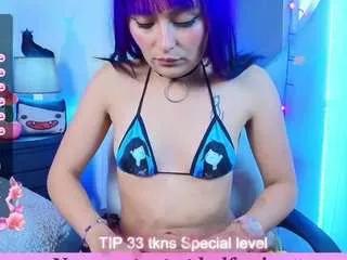 marceliinee on CamSoda 