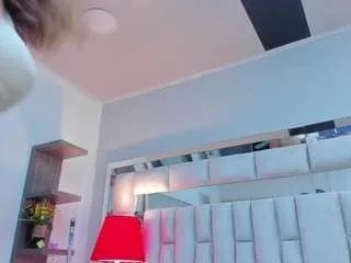 Offline mariiahneedles on CamSoda