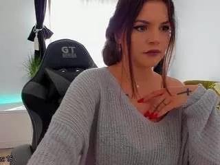 playful-eve on CamSoda 