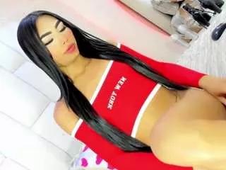 suxansexyhott on CamSoda 