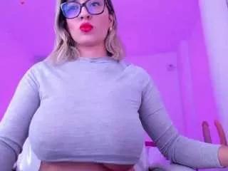 valerynova on CamSoda 