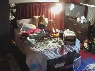 voyeurcam-baileybase-room on CamSoda 