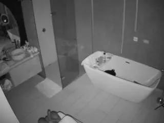 voyeurcam-casa-salsa-bathroom-2 on CamSoda 