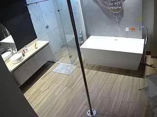 voyeurcam-casa-salsa-bathroom-3 on CamSoda 