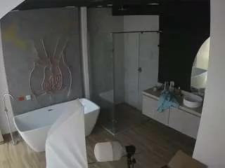 voyeurcam-casa-salsa-bathroom-4 on CamSoda 