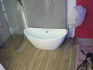 voyeurcam-casa-salsa-bathroom-5 on CamSoda 