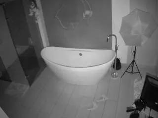 voyeurcam-casa-salsa-bathroom-5 on CamSoda 