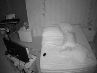 voyeurcam-casa-salsa-bedroom-1 on CamSoda 