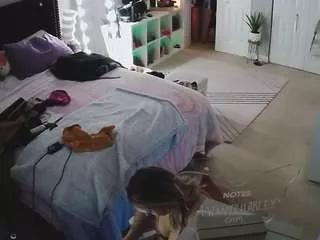 voyeurcam-house-charleys-room on CamSoda 