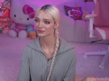 Join cute model Bunnydollstella bunnydollstella from Chaturbate