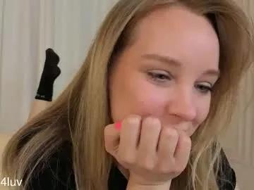 Discover 18 years old l1n4luv from Chaturbate l1n4luv from Chaturbate