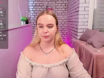 new_kamelia on Chaturbate 