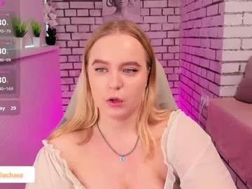 new_kamelia on Chaturbate 