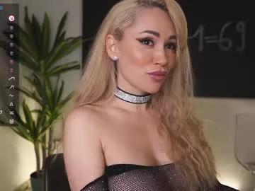 vanessa_de_ville on Chaturbate 