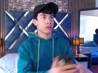 Offline aaron_blink_james_oclock on Flirt4Free