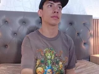 Offline aaron_blink_james_oclock on Flirt4Free