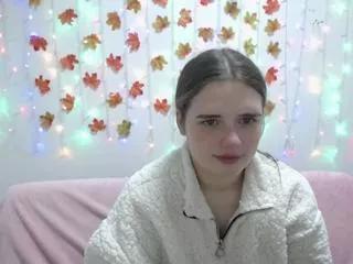 caroliine_muller on Flirt4Free 