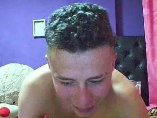 dylan_taylorr on Flirt4Free 