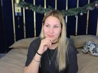 lisa_rolls on Flirt4Free 