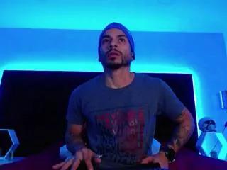 logan_suarez on Flirt4Free 