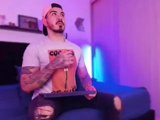 nathann_wolf on Flirt4Free 