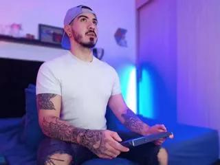 nathann_wolf on Flirt4Free 