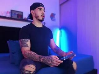 nathann_wolf on Flirt4Free 