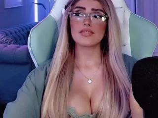 skye_rhodes on Flirt4Free 