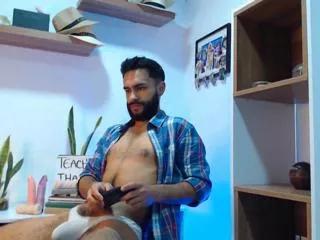 thaiel_foster on Flirt4Free 