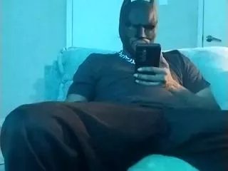 Offline tray_osiris on Flirt4Free