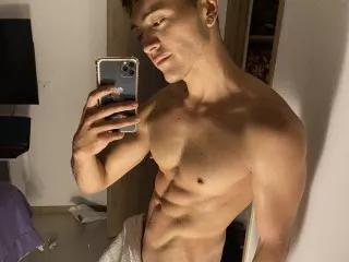 AronMuller on Streamate 