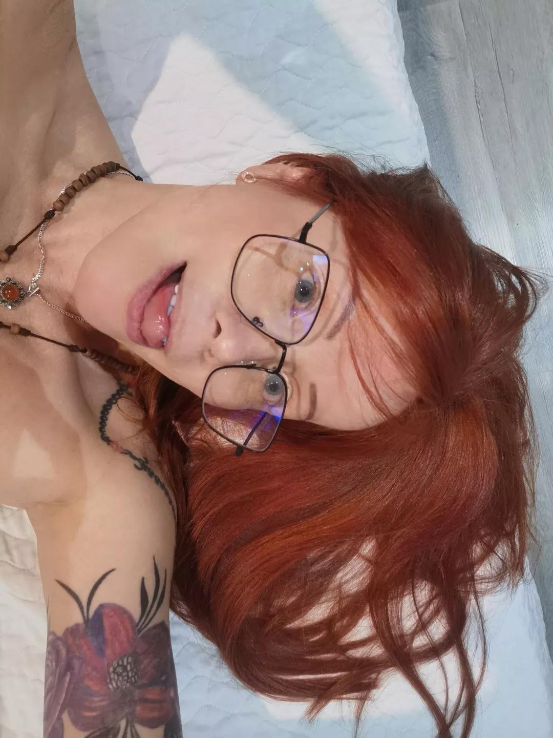 Carolinakiss23 on Streamate 